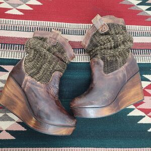 Bed Stu Burges Slouchy Knit Wooden Wedge Boots Sz 8 Distressed Bohemian Country